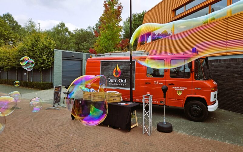 Burn-Out Brandweer bij de nationale vitaliteitsweek in Eindhoven Burn-Out Brandweer bij de nationale vitaliteitsweek in Eindhoven